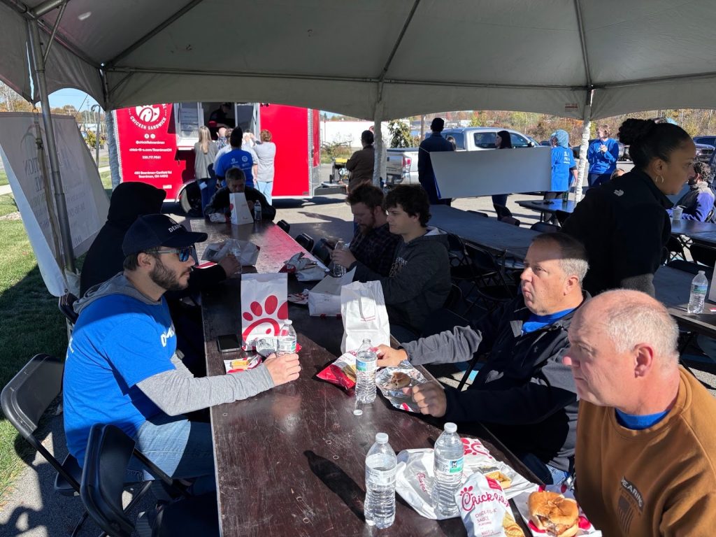 Dearing Compressor Joins “Pack the Valley” to Fight Hunger in the Mahoning Valley 4